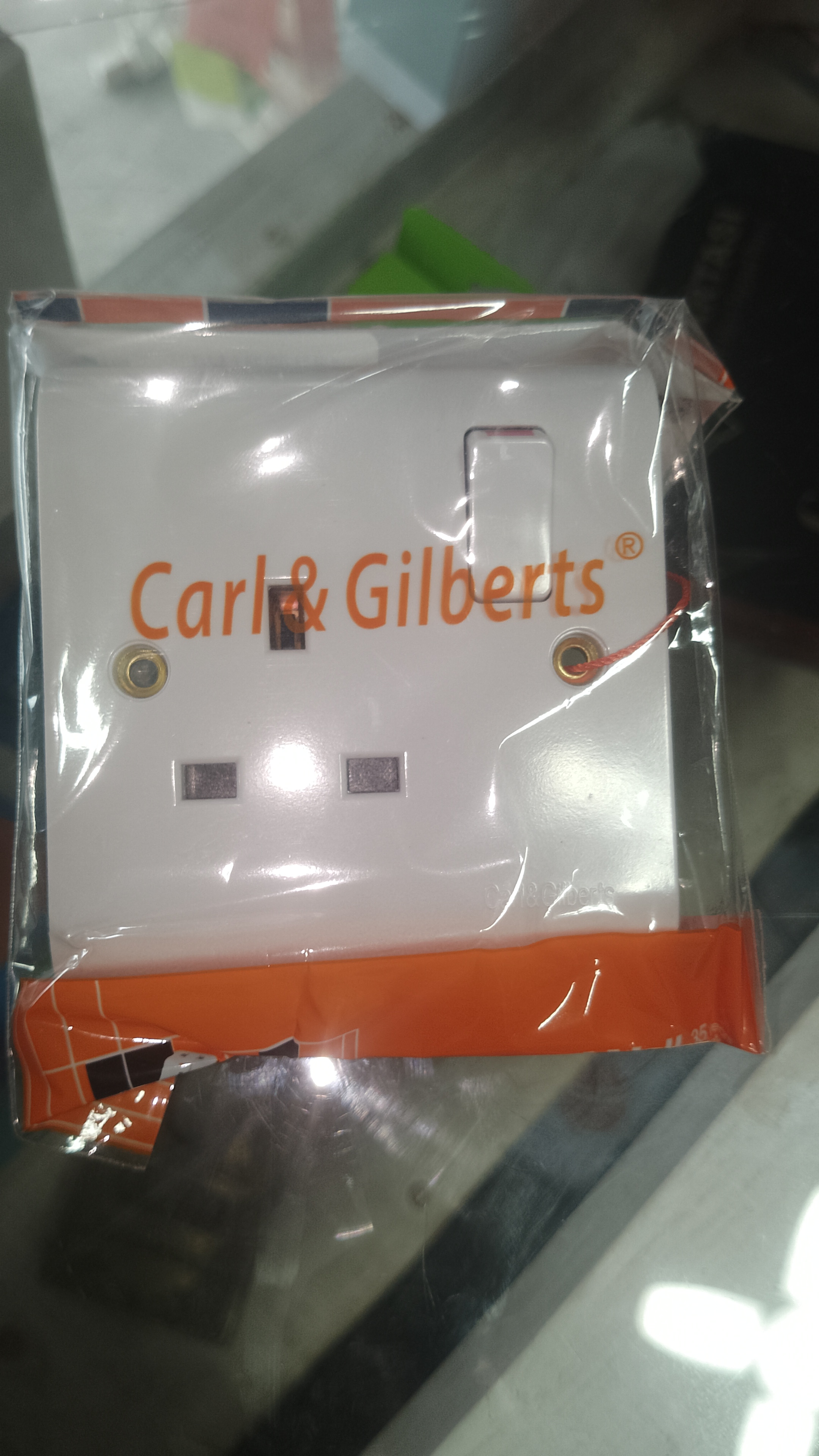 Carl & Gilbert's single socket 